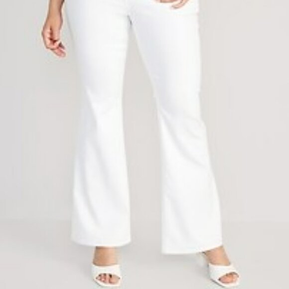 High-Waisted Flare Jeans - Picture 5 of 9
